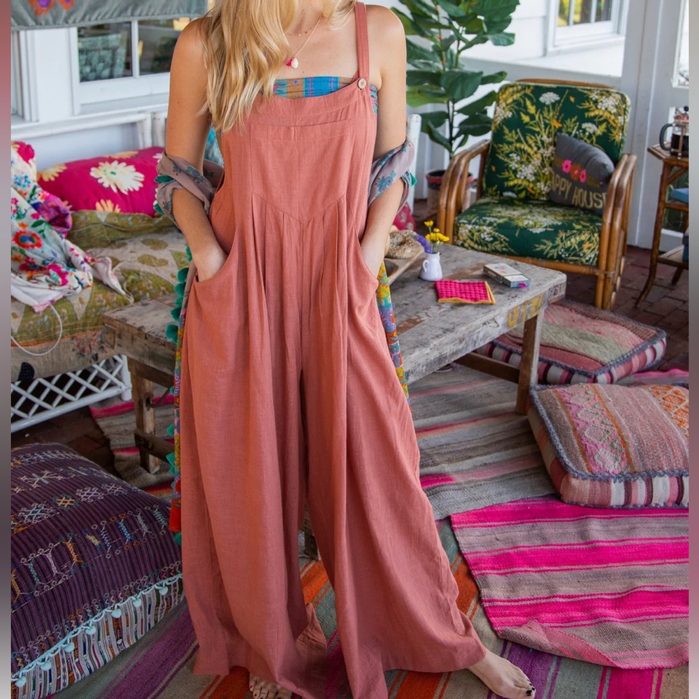Super comfy overall romper. NWOT Anthropologie like